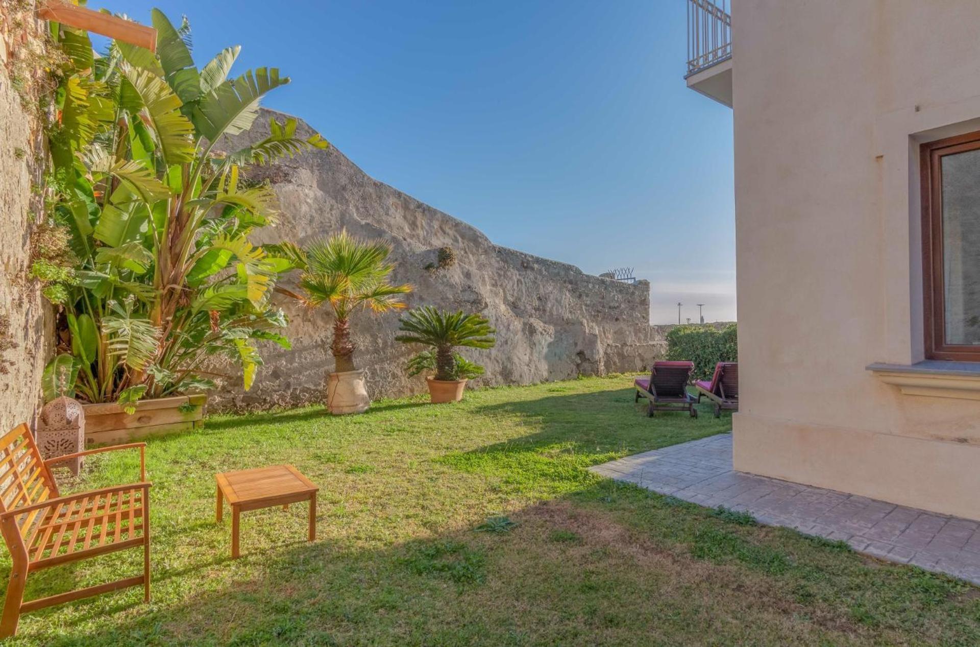 Apartamentos La Residencia طريفة المظهر الخارجي الصورة